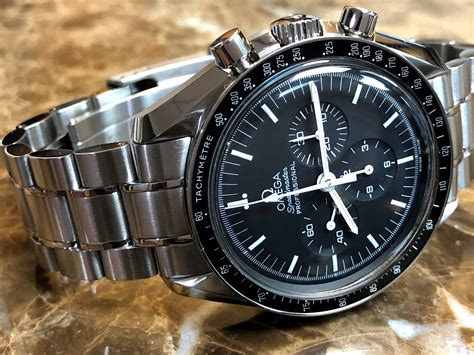 omega speedmaster montre